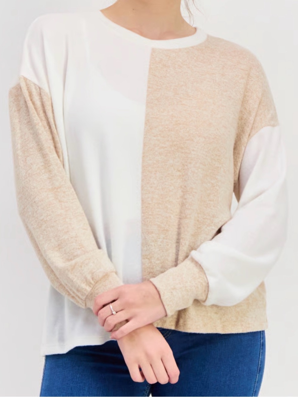 Aqua Two-Tone Crewneck Sweater - Ivory & Beige